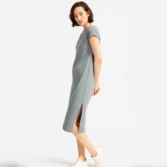 Everlane Dresses & Skirts - Everlane Luxe Cotton Side Slit Tee Dress, Medium EUC!